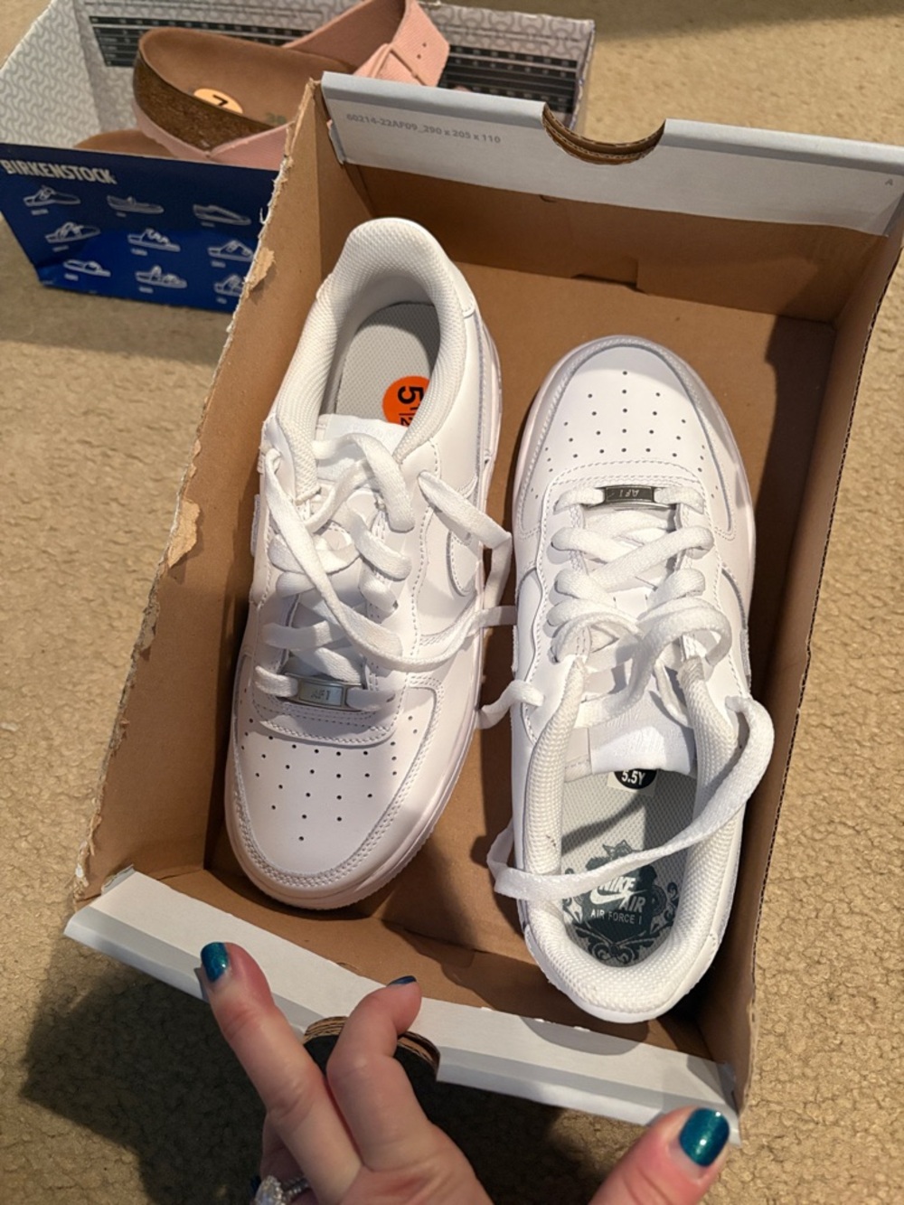 NEW boys 5.5 White Low-Top Nike AF1 Sneakers (fits women 7/7.5)